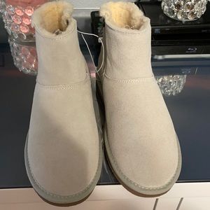 BearPaw Boots
